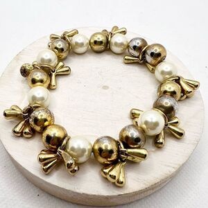 🍭6/$30 Gold and faux pearl beaded stretch bracelet